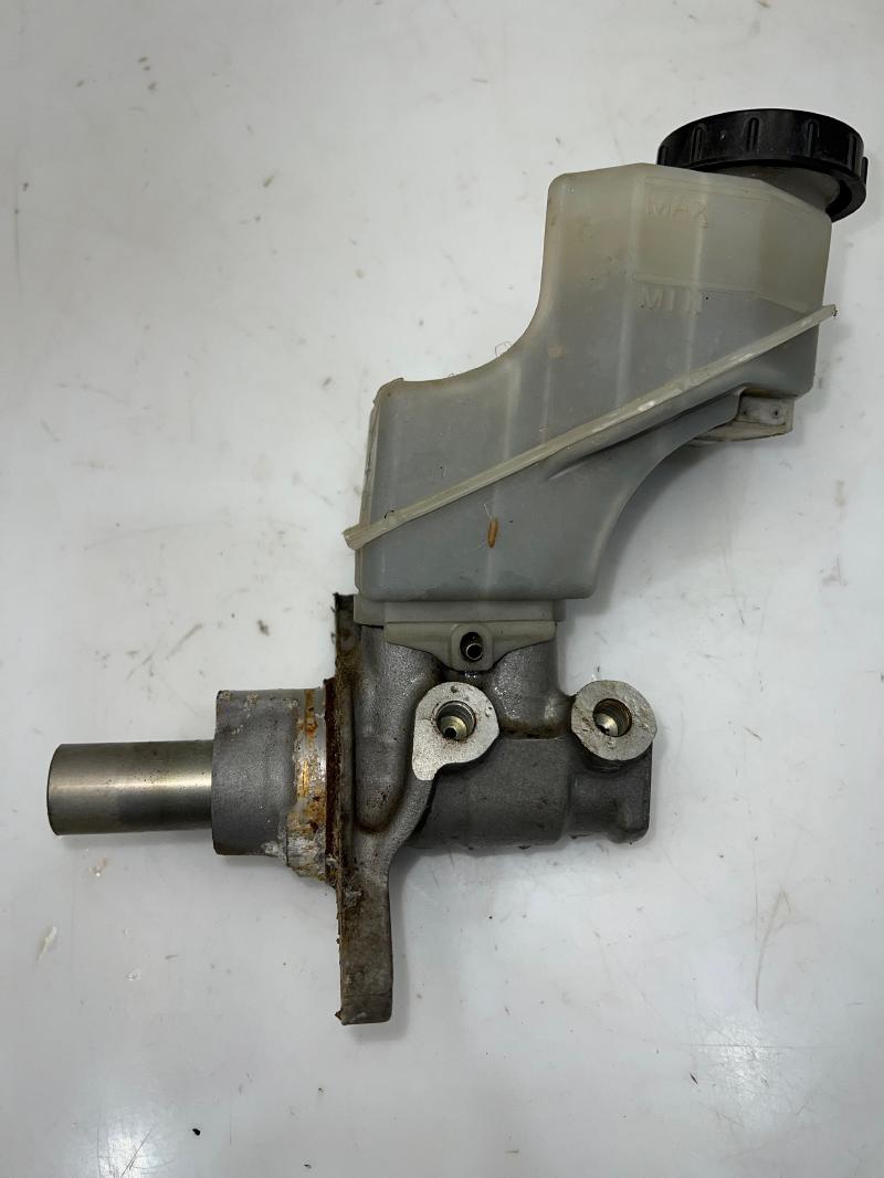 2007 Nissan Altima Master Cylinder