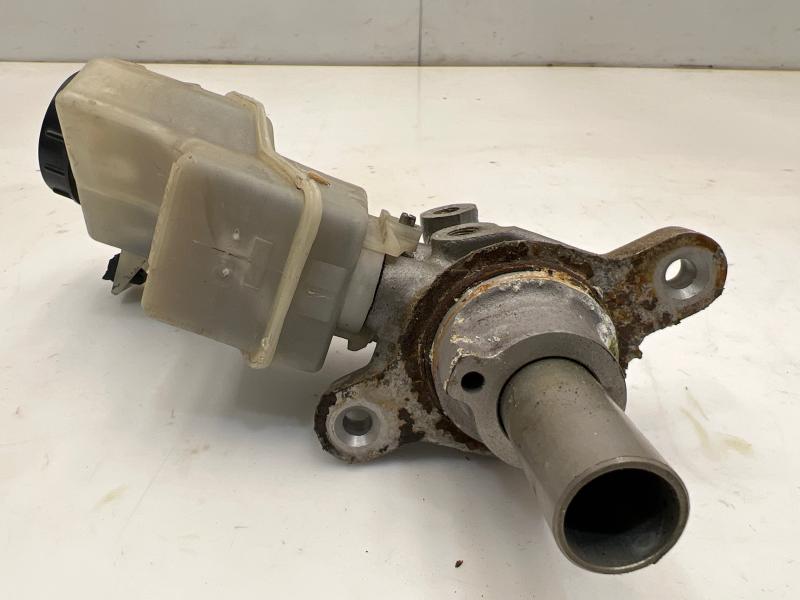 2007 Nissan Altima Master Cylinder