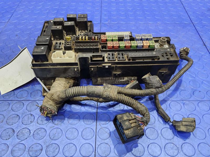 2002 Dodge Dakota Engine Fuse Box