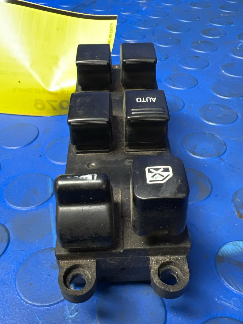 2003 Nissan Frontier Door Switch Front