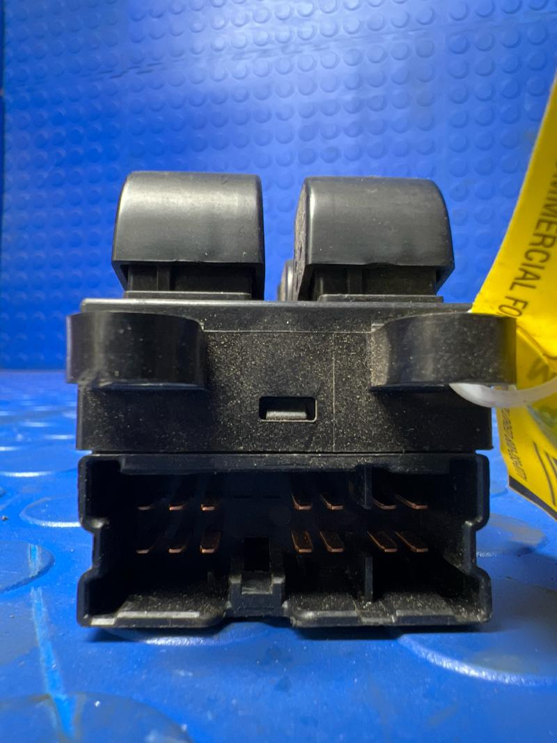 2003 Nissan Frontier Door Switch Front
