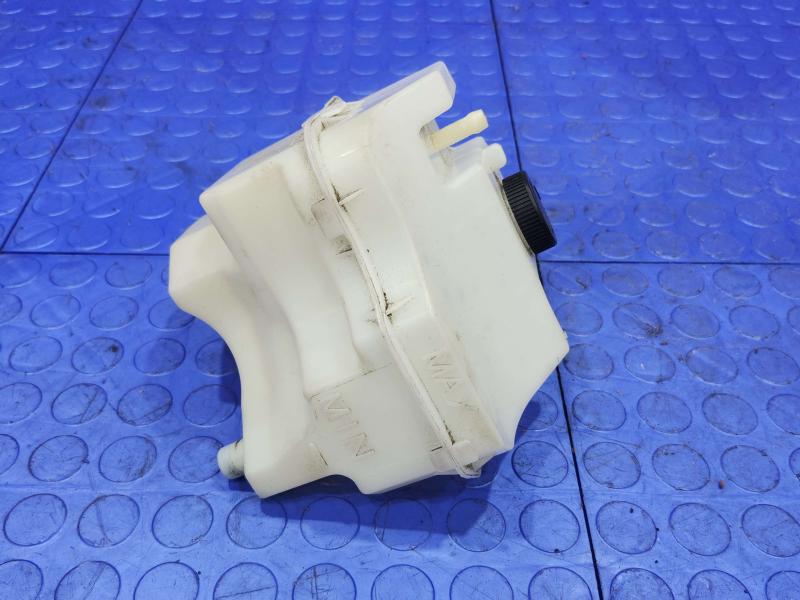 2018 Nissan Maxima Coolant Recovery Bottle