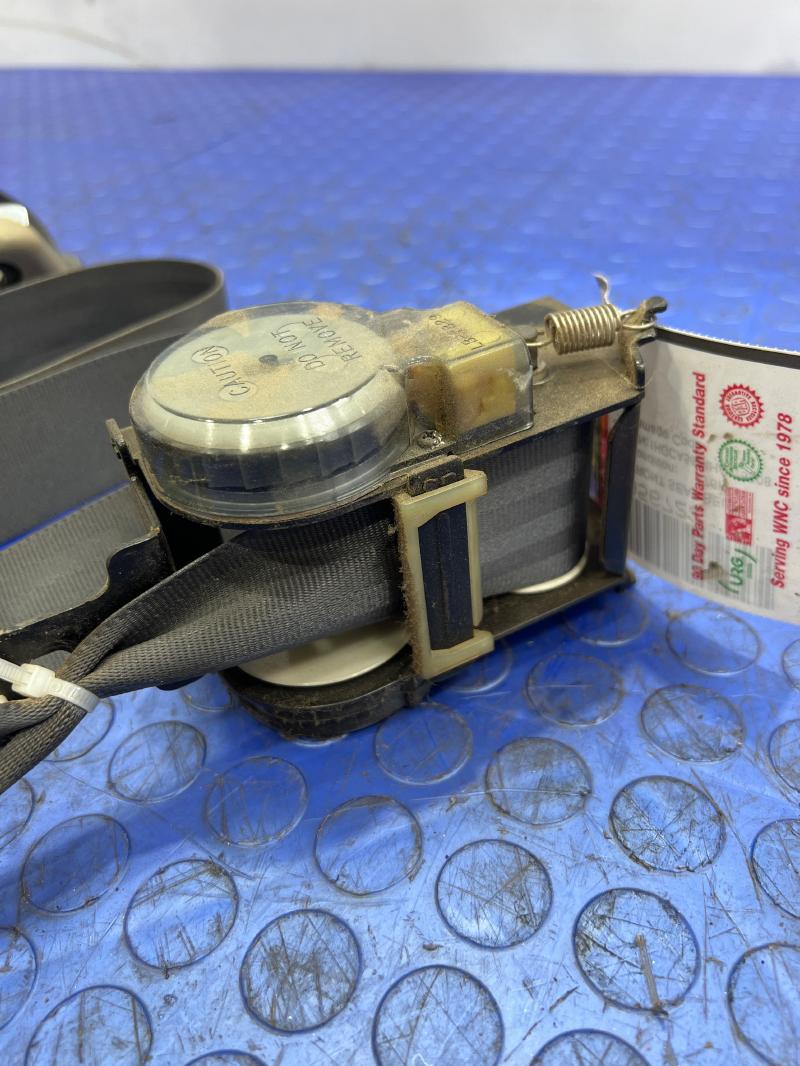 1987 Honda Accord Sedan DX Front Seat Belt Retractor RH Passenger Side Gray OEM