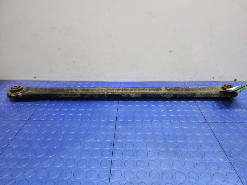 2012 GMC Yukon Track/Watts Linkage