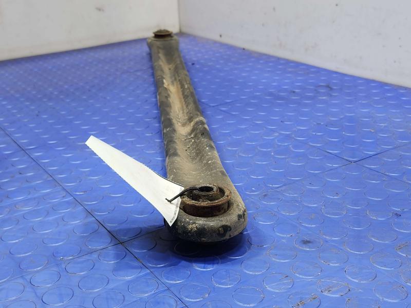 2012 GMC Yukon Track/Watts Linkage