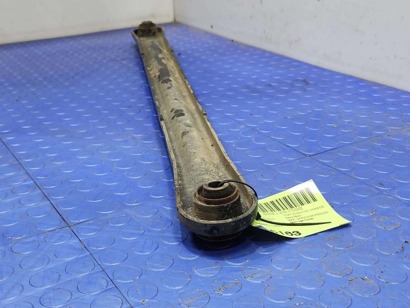 2012 GMC Yukon Track/Watts Linkage