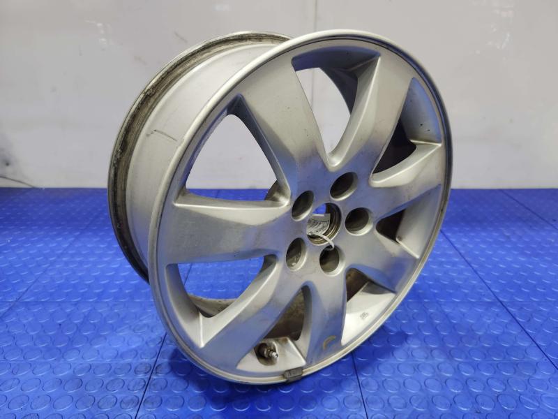 2011 Kia Sorento Wheel