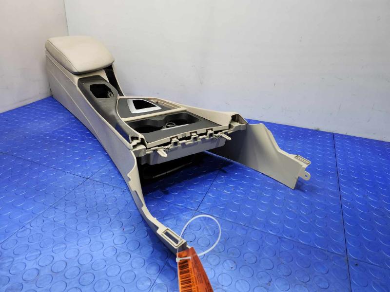 2014 BMW 228i Front Console