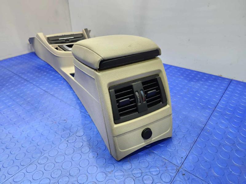 2014 BMW 228i Front Console