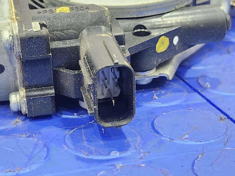 2017 Honda Odyssey Front Door Regulator