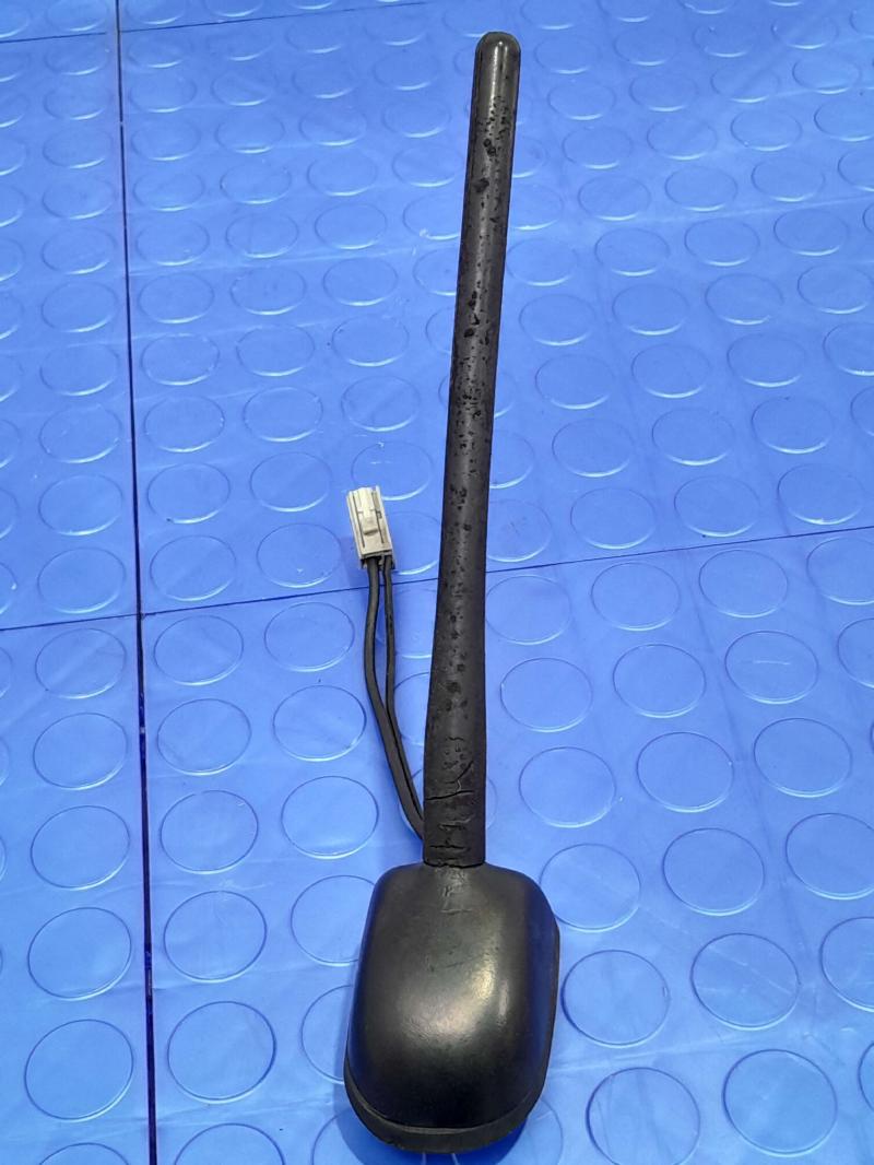 2014-2019 Nissan Versa Radio Antenna Assembly Genuine OEM Part 282085RL1A