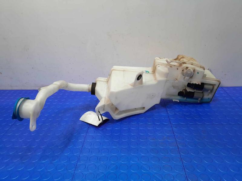 2018 Volvo S90 Washer Bottle