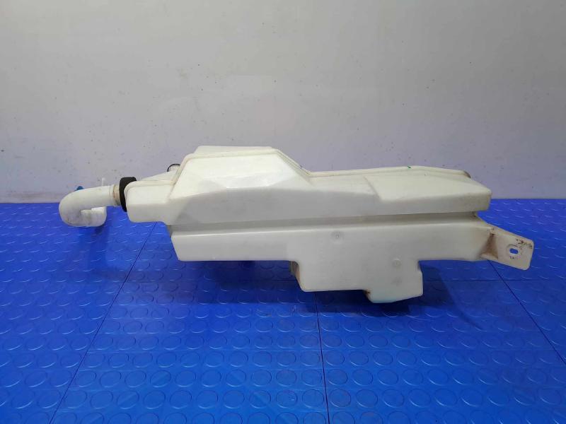 2018 Volvo S90 Washer Bottle