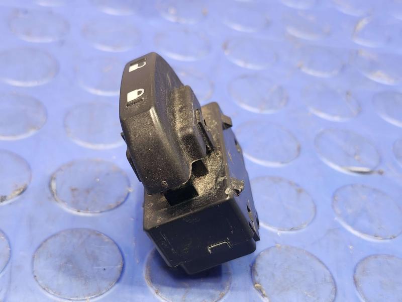 2011 Ford F-150 Door Switch Front