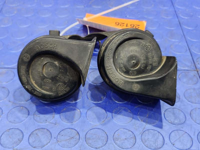 2000-2003 Dodge Dakota Dual Note Horn Assembly Genuine OEM Part 56043073AE