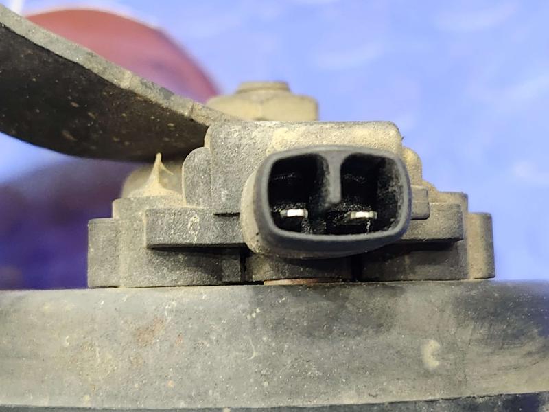 2000-2003 Dodge Dakota Dual Note Horn Assembly Genuine OEM Part 56043073AE