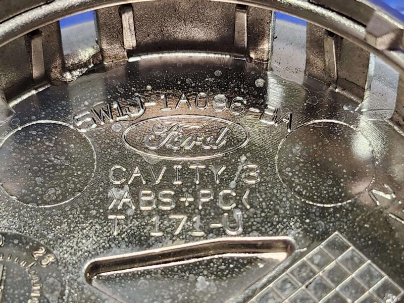 2014 Ford Mustang Center Cap