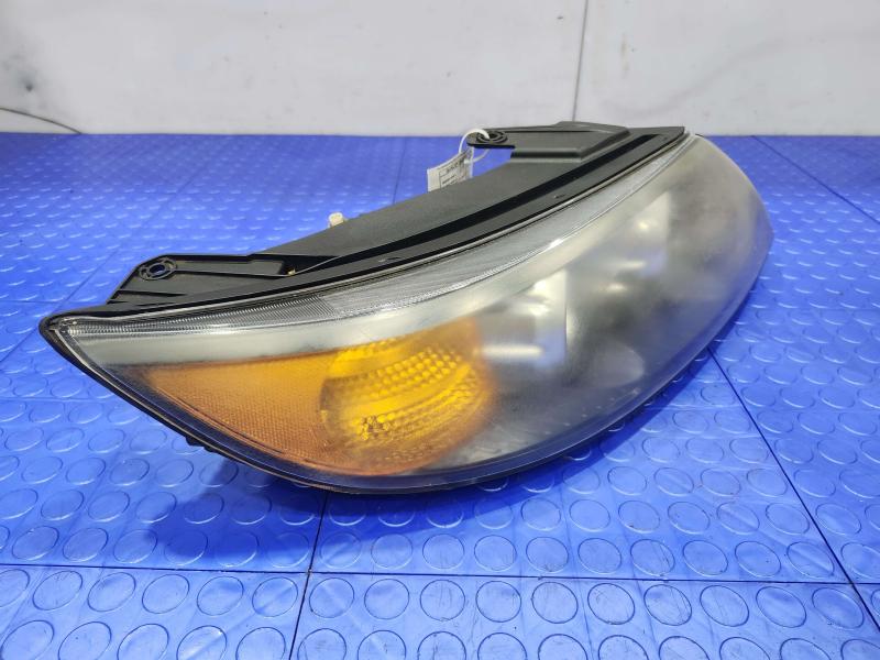 2011 Kia Sorento Headlamp Assembly