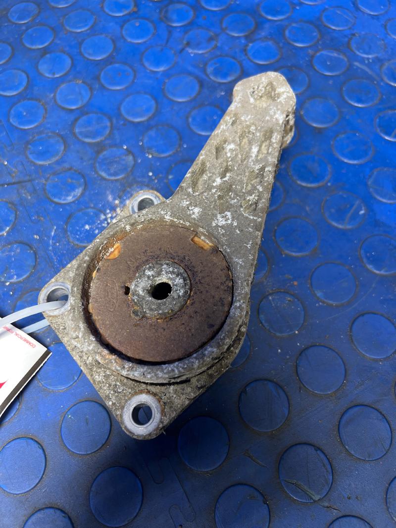 2008 Ford Expedition Engine Belt Tensioner