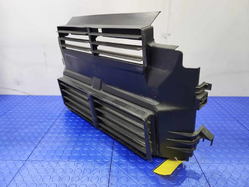 2012-2014 Ford Focus Radiator Engine Air Shutter Genuine OEM CM5Z8475A