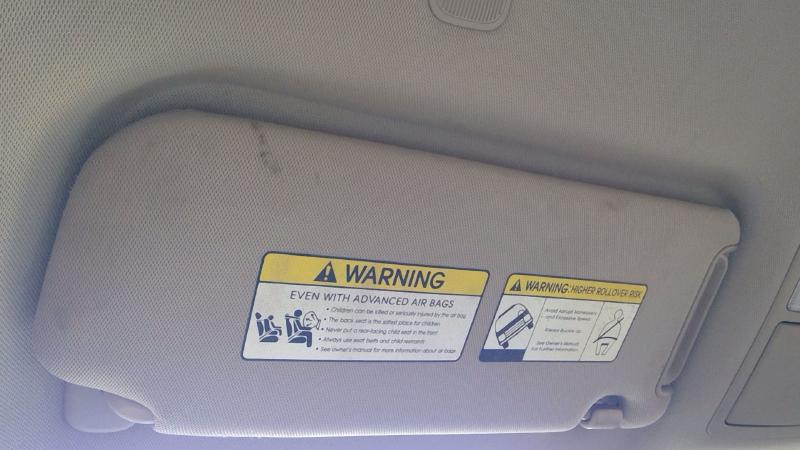 2012 Kia Sorento Sun Visor