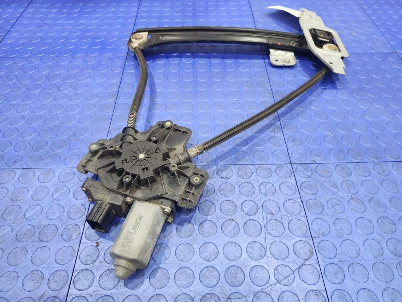 2004 Ford Explorer Back Glass Regulator