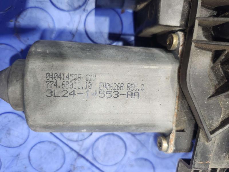 2004 Ford Explorer Back Glass Regulator