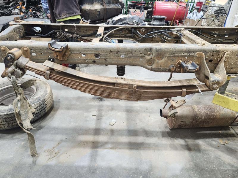 2005 Ford F-350 Super Duty Leaf Spring Rear