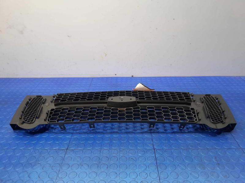 2005 Ford Explorer Grille