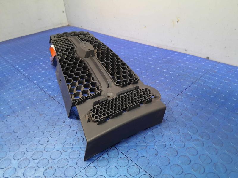2005 Ford Explorer Grille