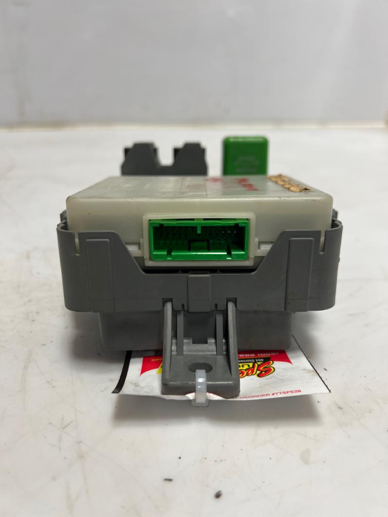 1998 Honda Accord Cabin Fuse Box Multiplex Module RH Passenger Side OEM