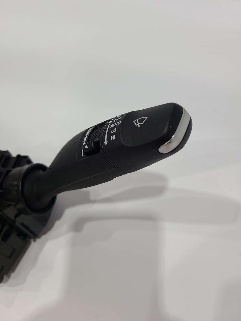 2015 Genesis Genesis Combination Switch