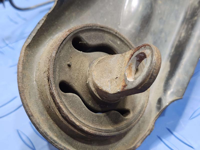 2017 Jeep Compass Lower Control Arm Rr