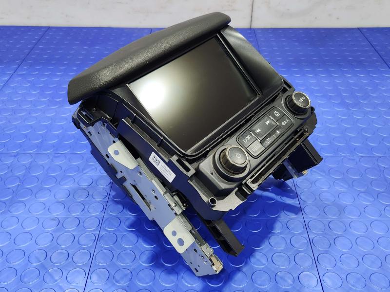2015 GMC Yukon / Yukon XL Radio Control Panel Display Screen Assembly OEM 23235634
