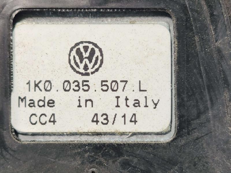 2015 Volkswagen Beetle Antenna