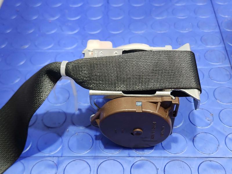 2016 Nissan Rogue Rear Seat Belt