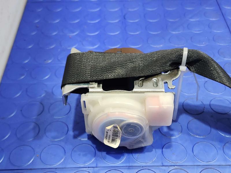 2016 Nissan Rogue Rear Seat Belt