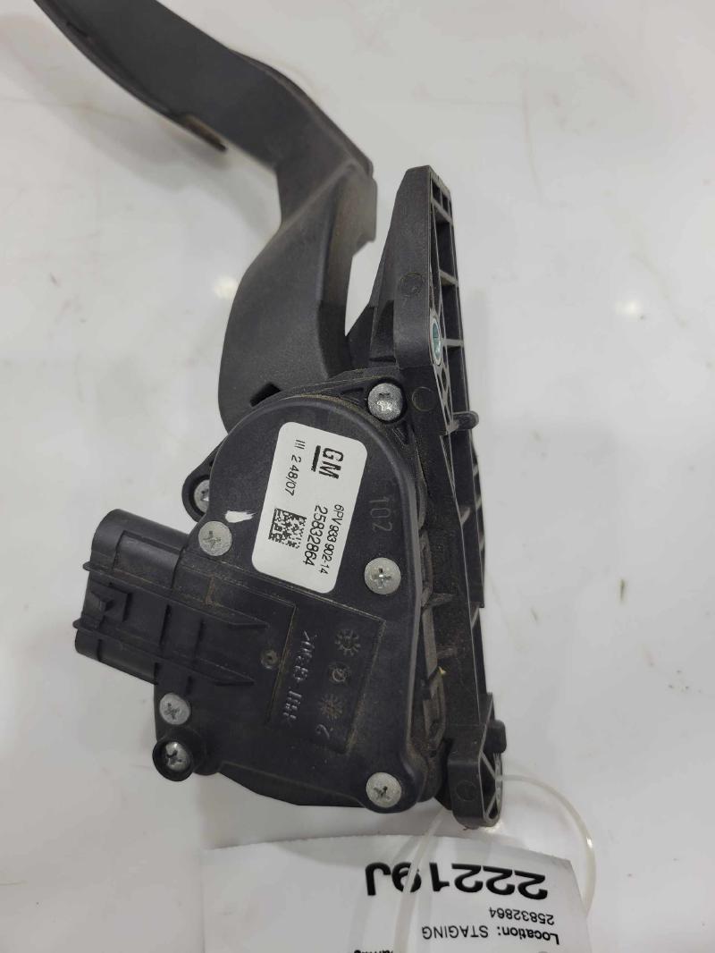 2008 GMC Yukon XL Pedal Assembly