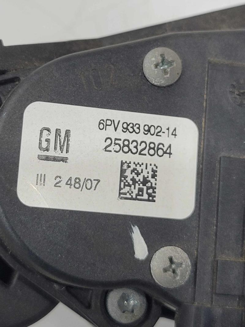 2008 GMC Yukon XL Pedal Assembly