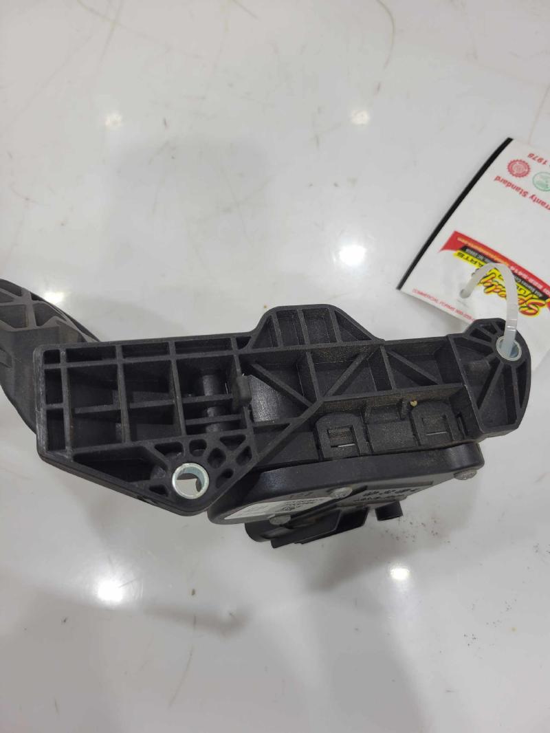 2008 GMC Yukon XL Pedal Assembly