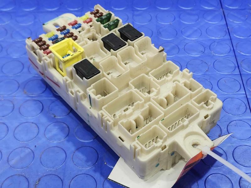 2014 Mitsubishi Mirage Cabin Fuse Box
