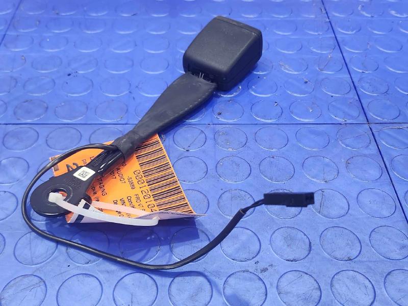2017 Audi Q7 Front Seat Belt