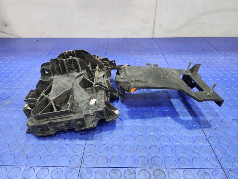 2015-2017 Chrysler 200 Battery Tray Carrier Genuine OEM Part 68186053AC