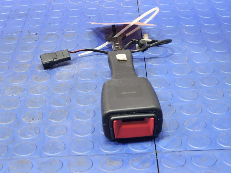 2021 Ford Explorer Front Seat Belt