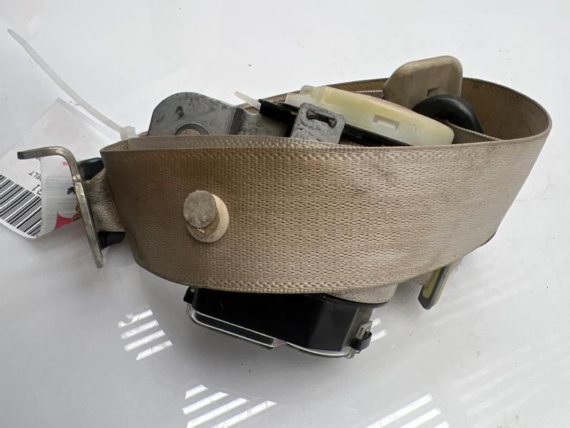 2004 Lincoln Aviator Rear Seat Belt