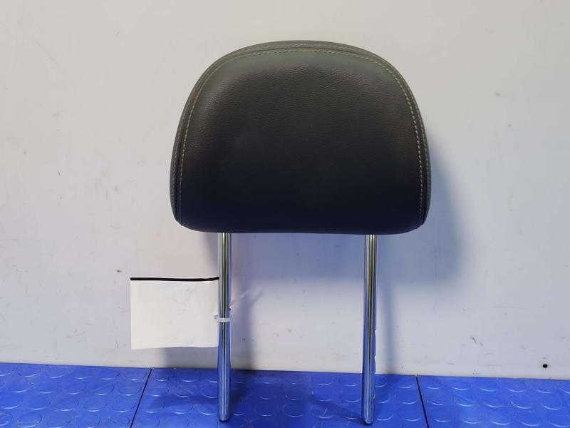 2015 Volkswagen Beetle Headrest