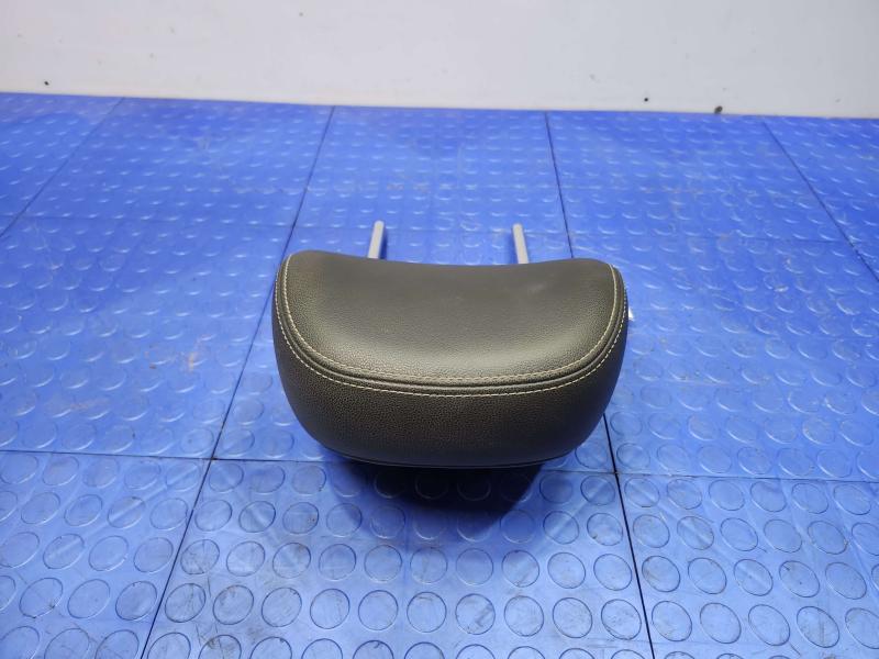 2015 Volkswagen Beetle Headrest