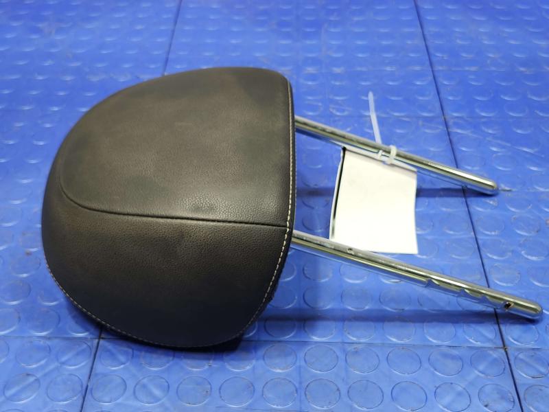 2015 Volkswagen Beetle Headrest