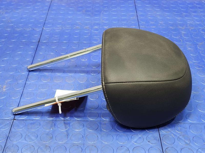 2015 Volkswagen Beetle Headrest
