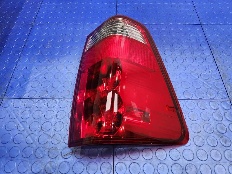 2005 Nissan Titan Tail Light Assembly